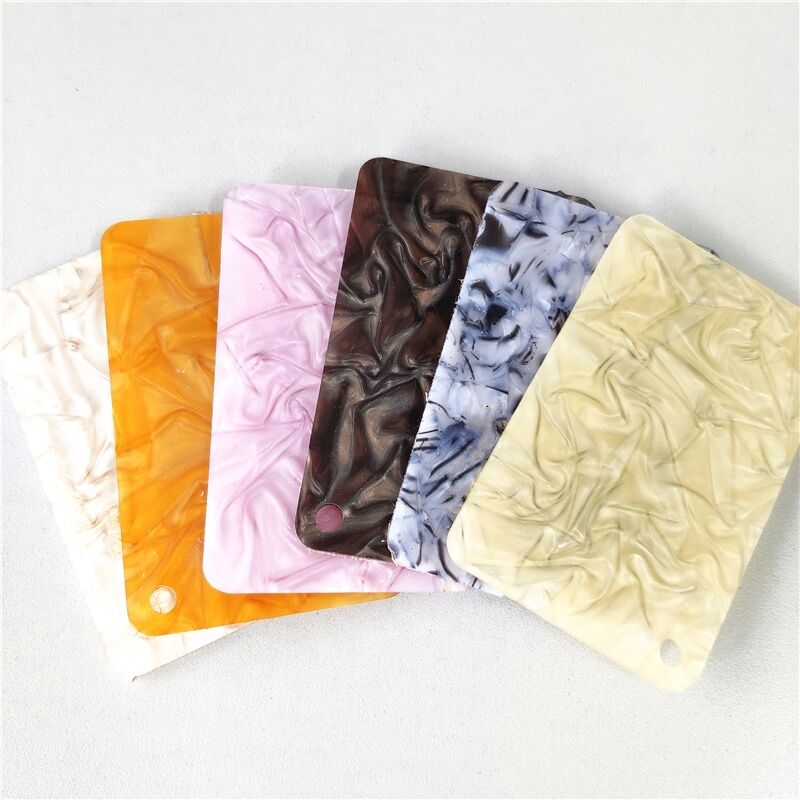 Lợi ích của tấm acrylic đúc cho màn hình là gì